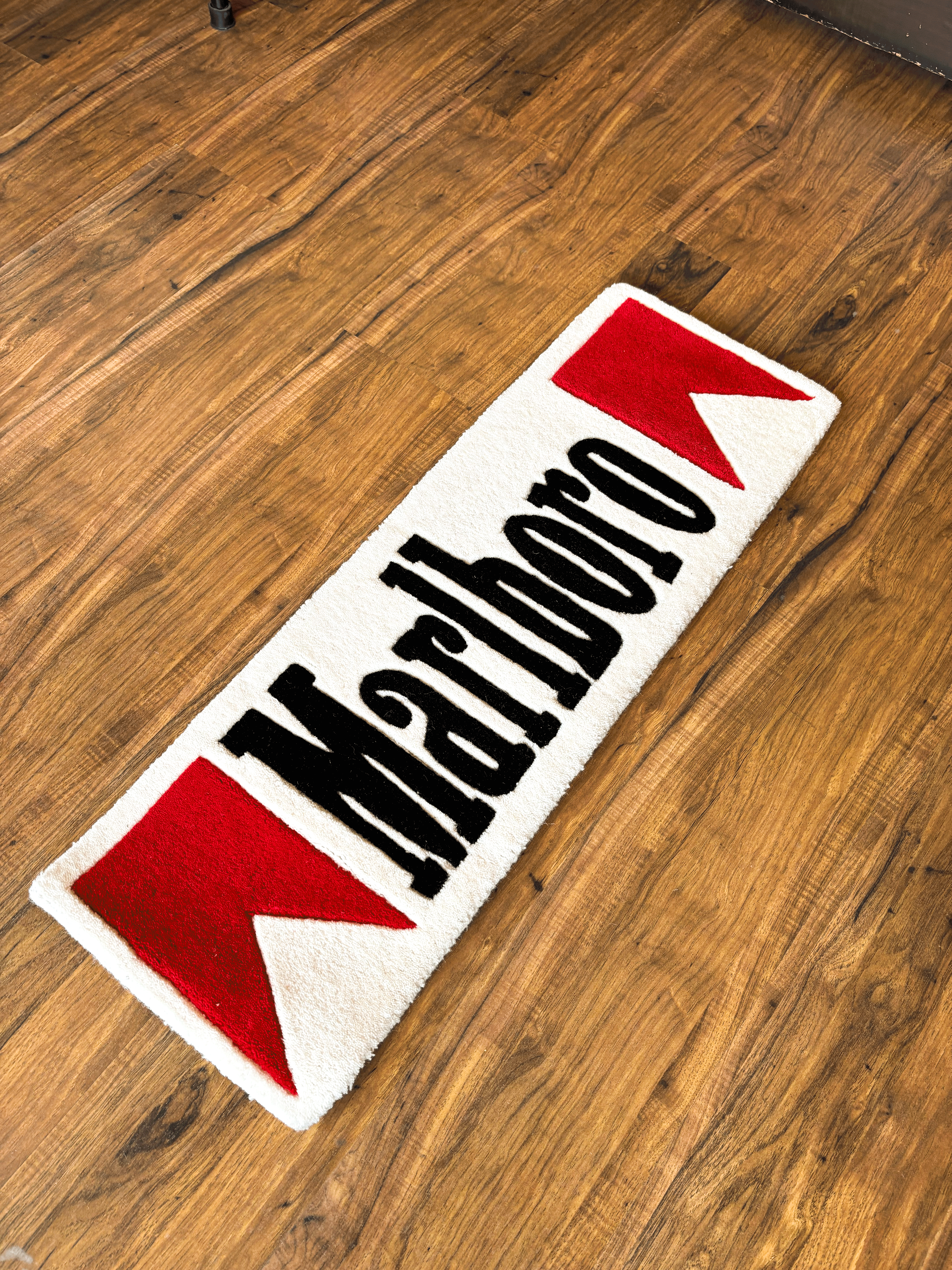 Marlboro logo Hand-Tufted Rug