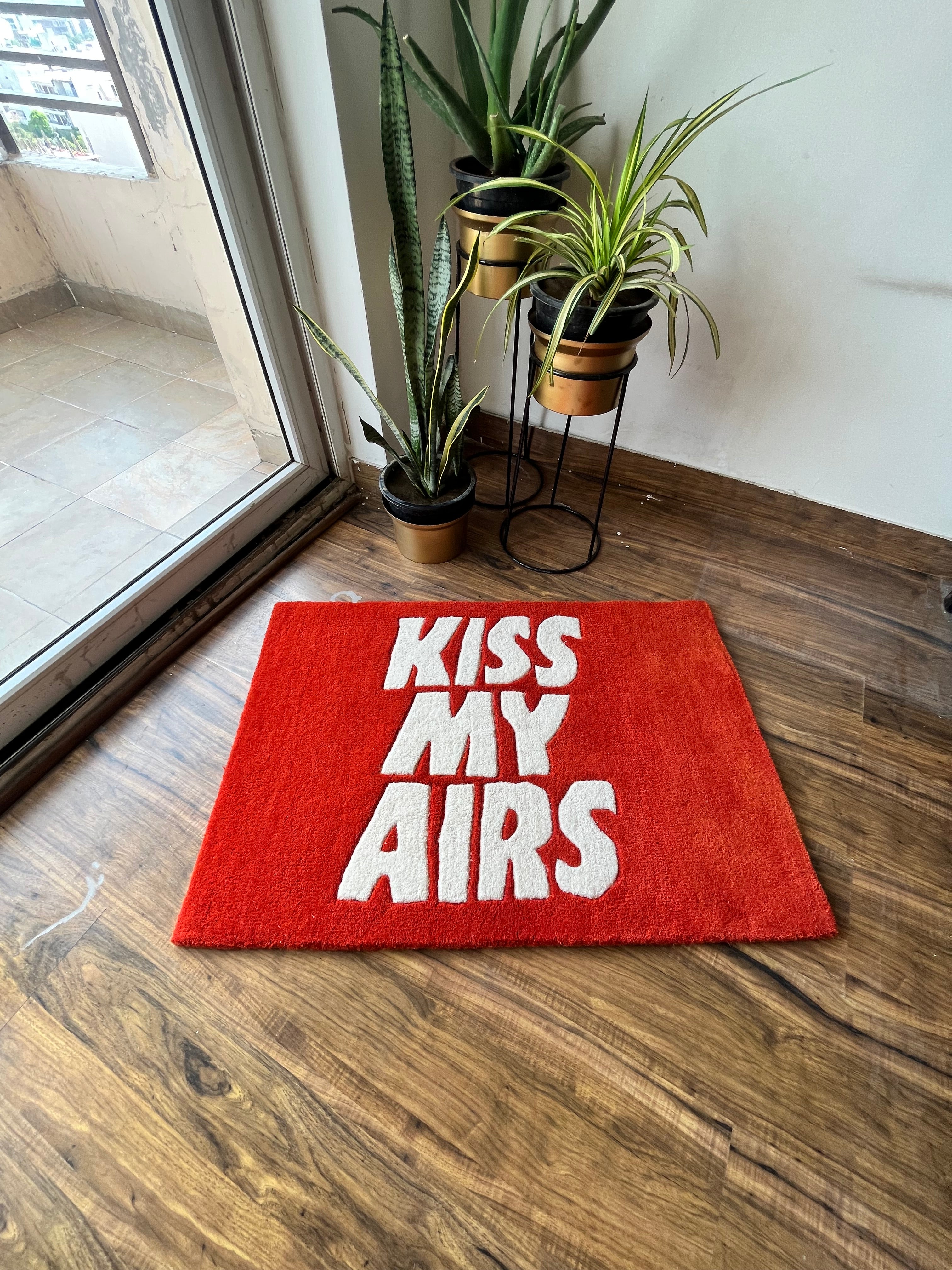 Kiss My Airs Rug